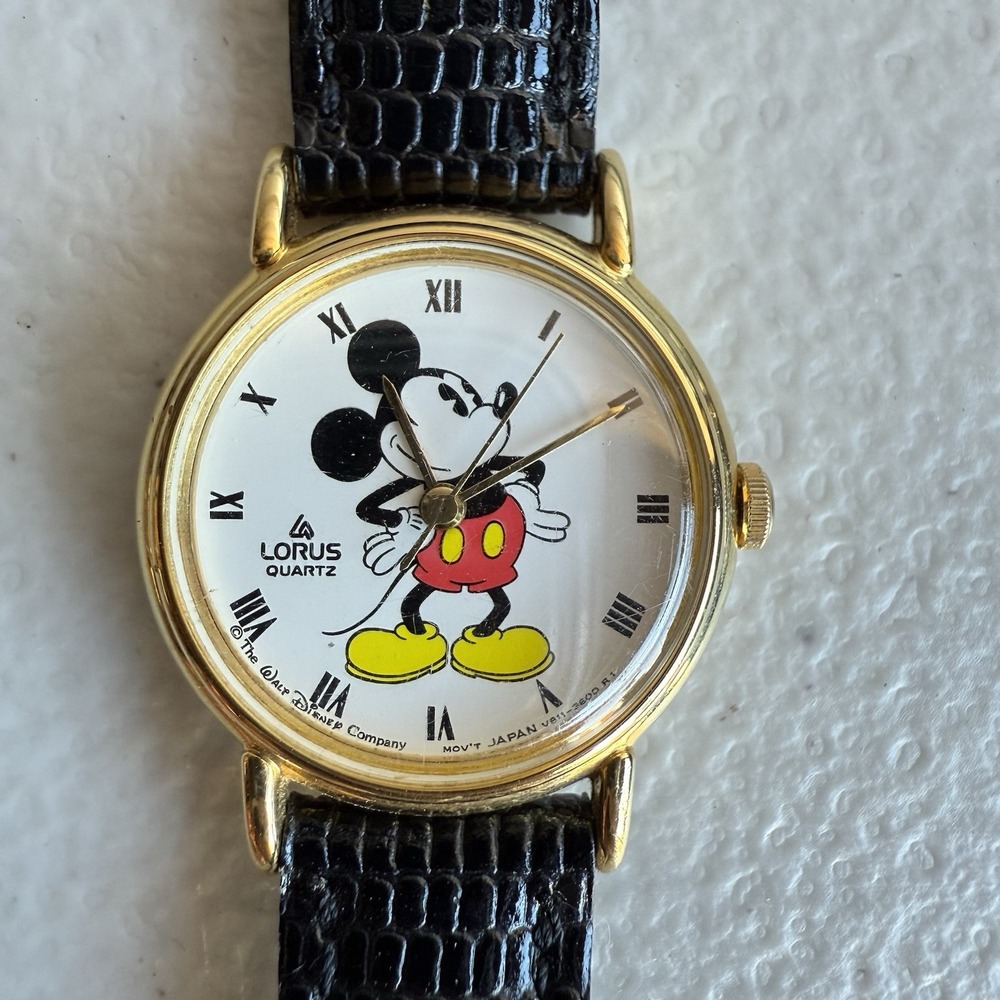 Vintage Lorus by Seiko V811-0180 Disney Mickey‎ Mouse Watch Quartz Need Battery